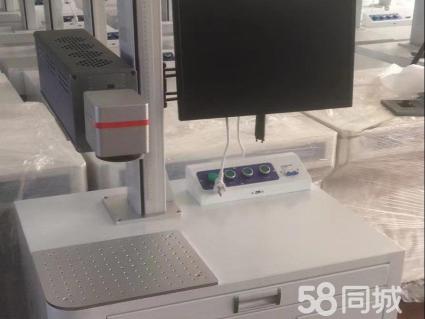激光打標(biāo)機的多場景賦能 從瑜伽墊到月餅盒的精細(xì)定制之路